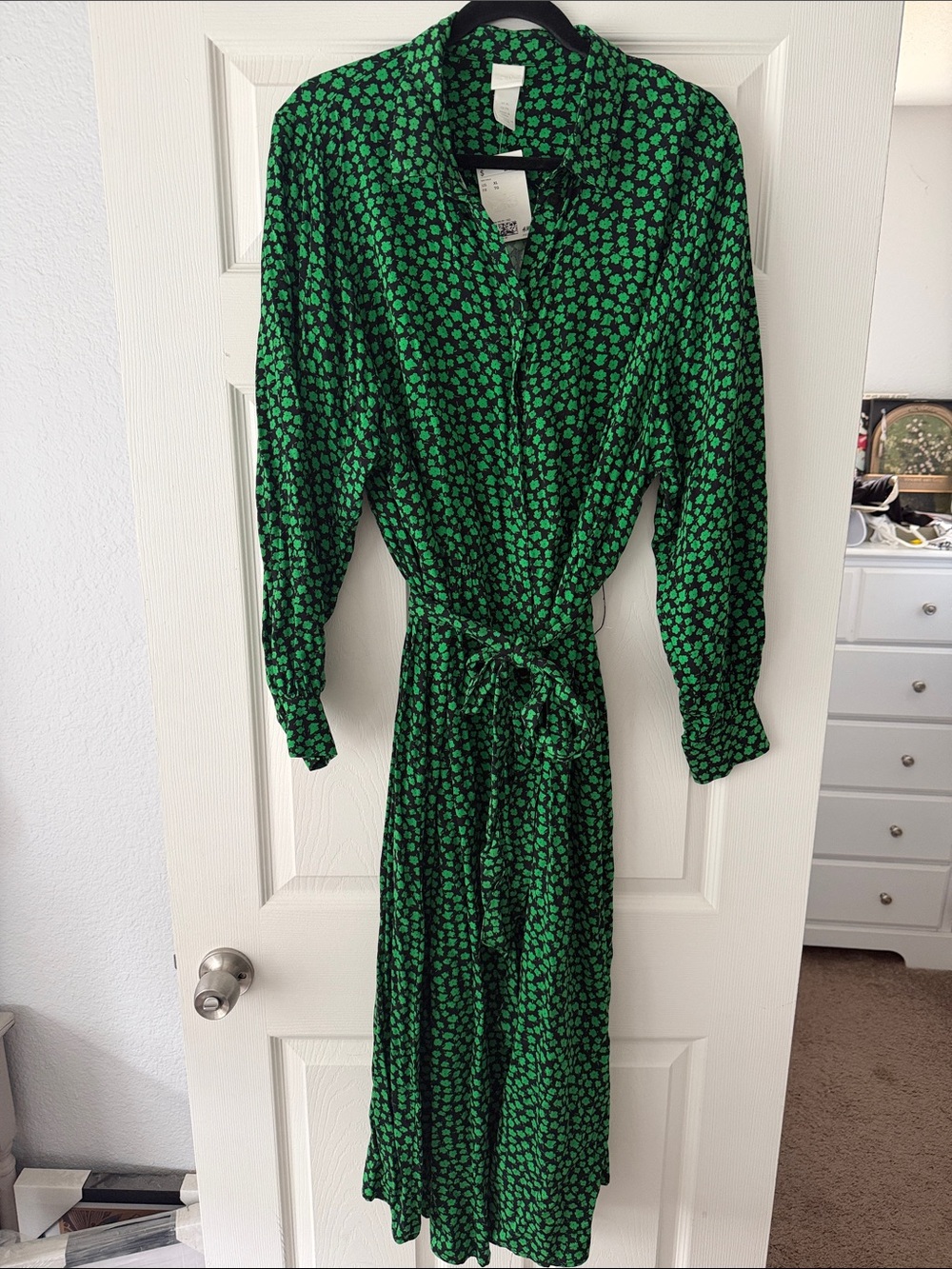 H&M Green Floral Tie-Waist Long Sleeve Midi Dress